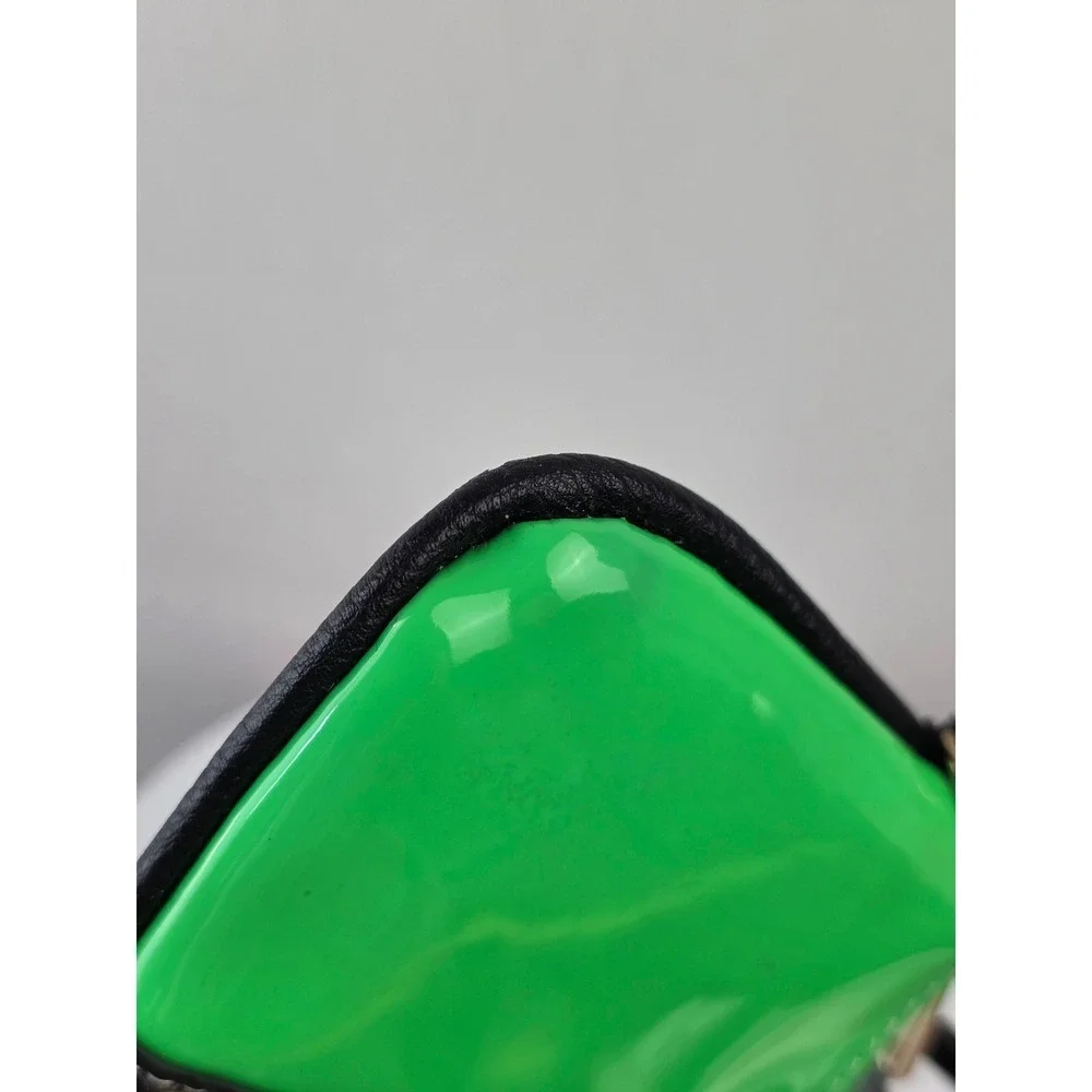ALFA BAG bold logo contrast